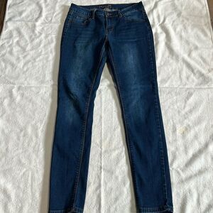 Rue21 mid rise jegging size 10L